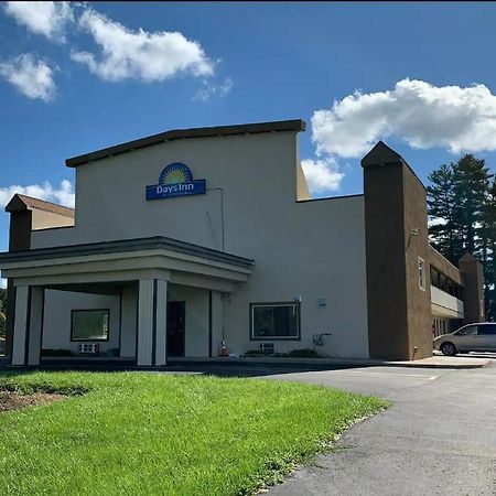 Days Inn By Wyndham Bellville Mansfield Eksteriør billede